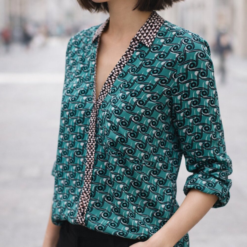 MAEVE by Anthropologie Casia Green Black Tan Geometric Print Button Down Top 8